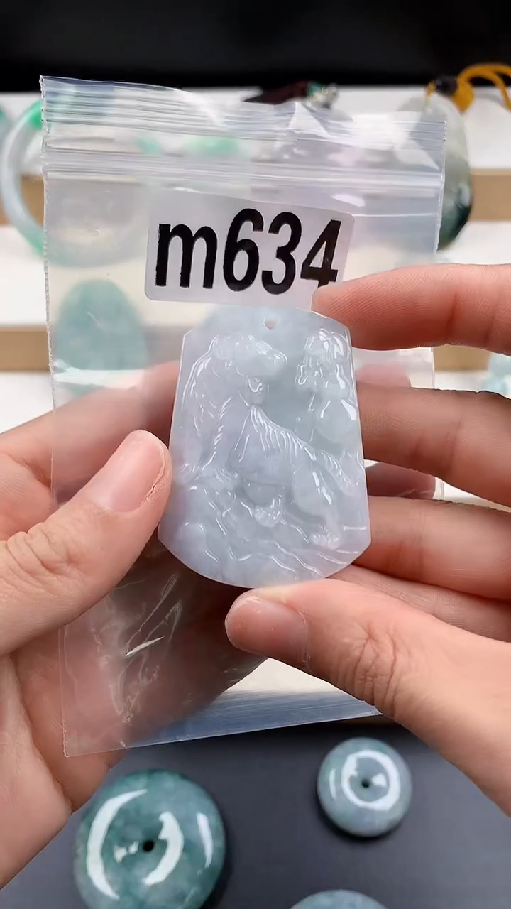 颈饰未镶嵌翡翠天然翡翠珠宝吊坠挂件
