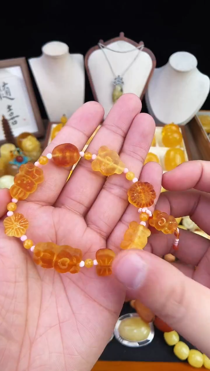 琥珀未镶嵌珠宝奇石柒月
