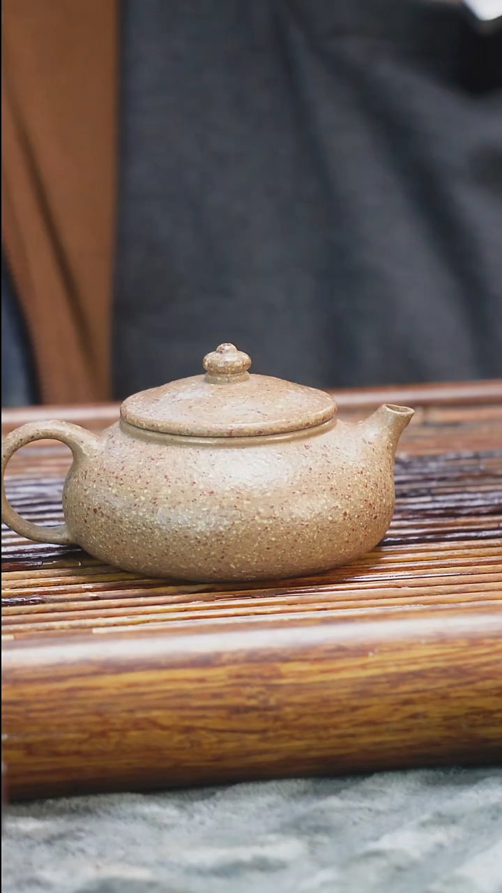 茶壶紫砂五彩段泥粗砂寒江