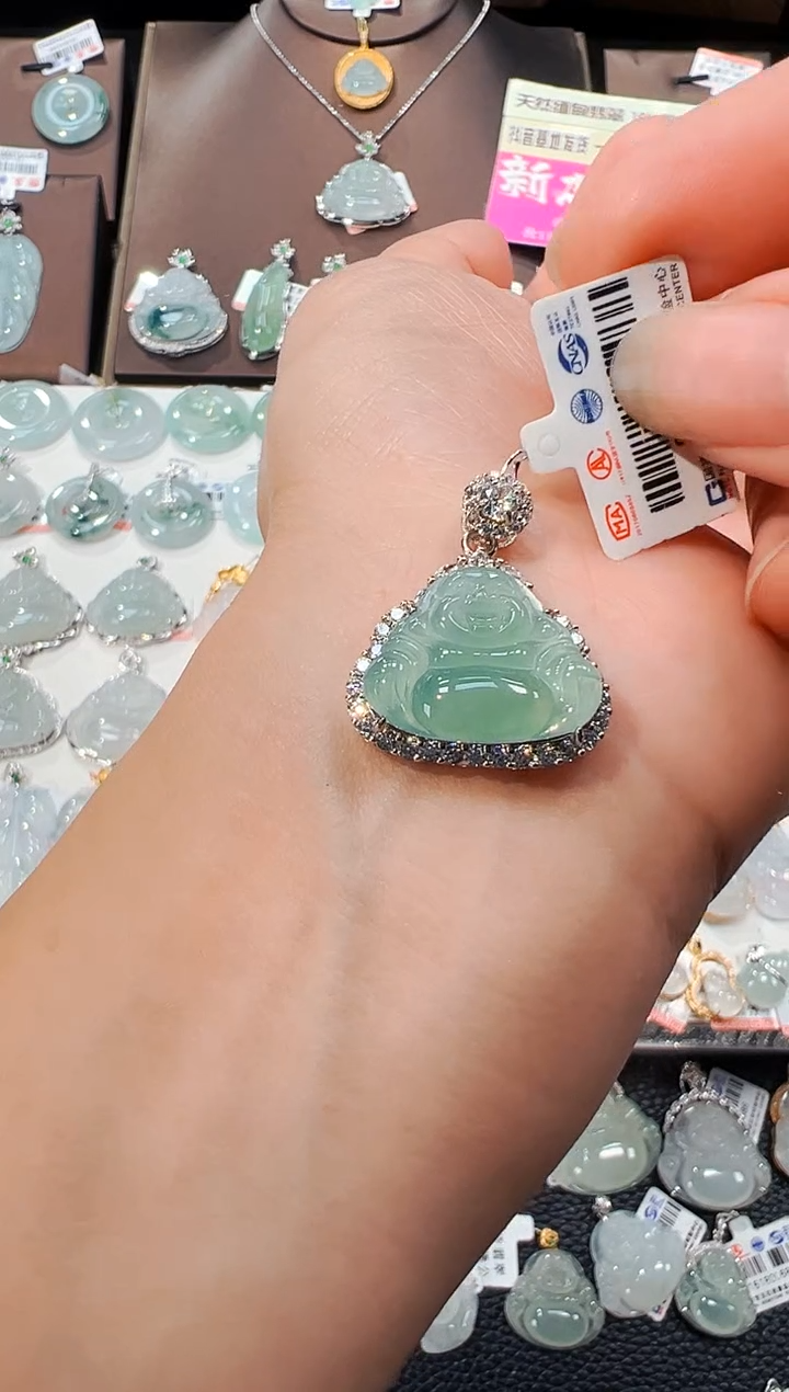 【闪购商品】翡翠吊坠(不含链)银S925镶嵌佛公吊坠