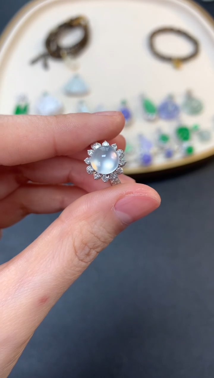 【闪购商品】翡翠戒指18K金镶嵌戒指9800