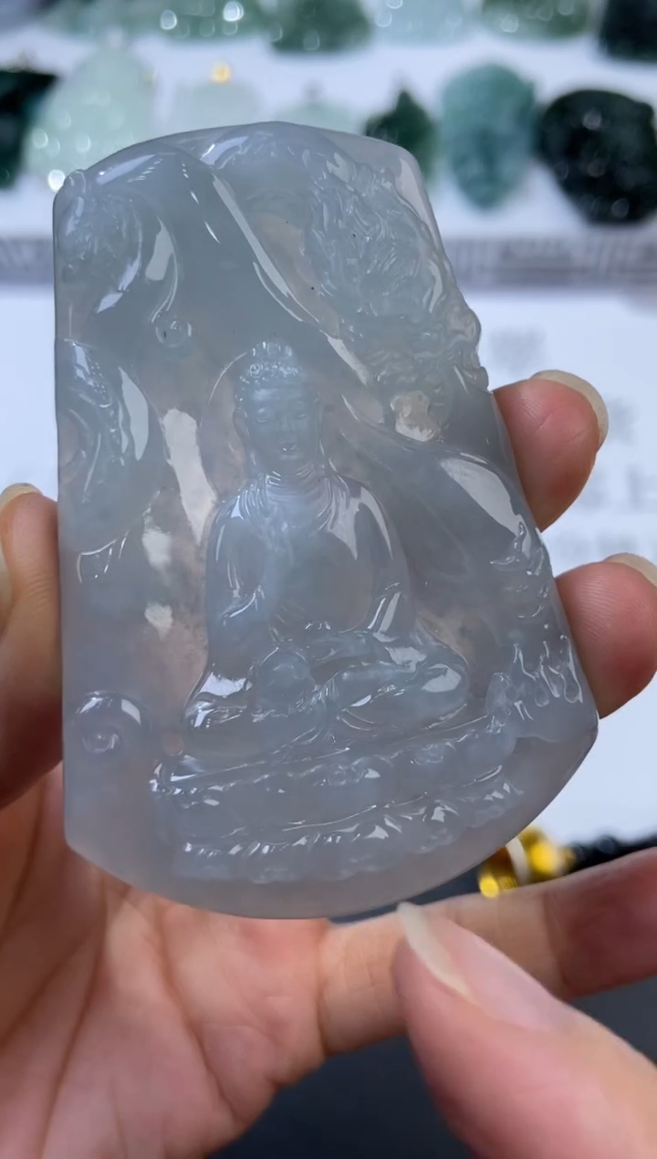 未镶嵌挂件翡翠379009   多人 