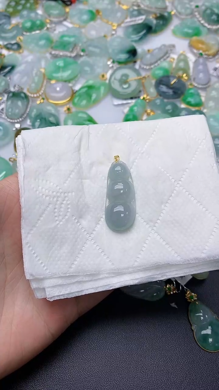 颈饰18K金镶嵌翡翠天然缅甸A货百元以上9元证书费自理