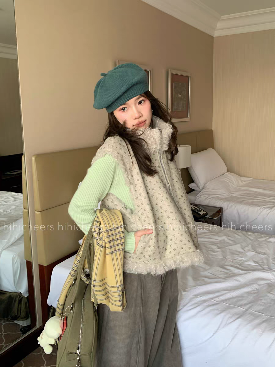  双面小奶猫 两面穿韩系百搭碎花仿羊羔毛马甲马夹坎肩