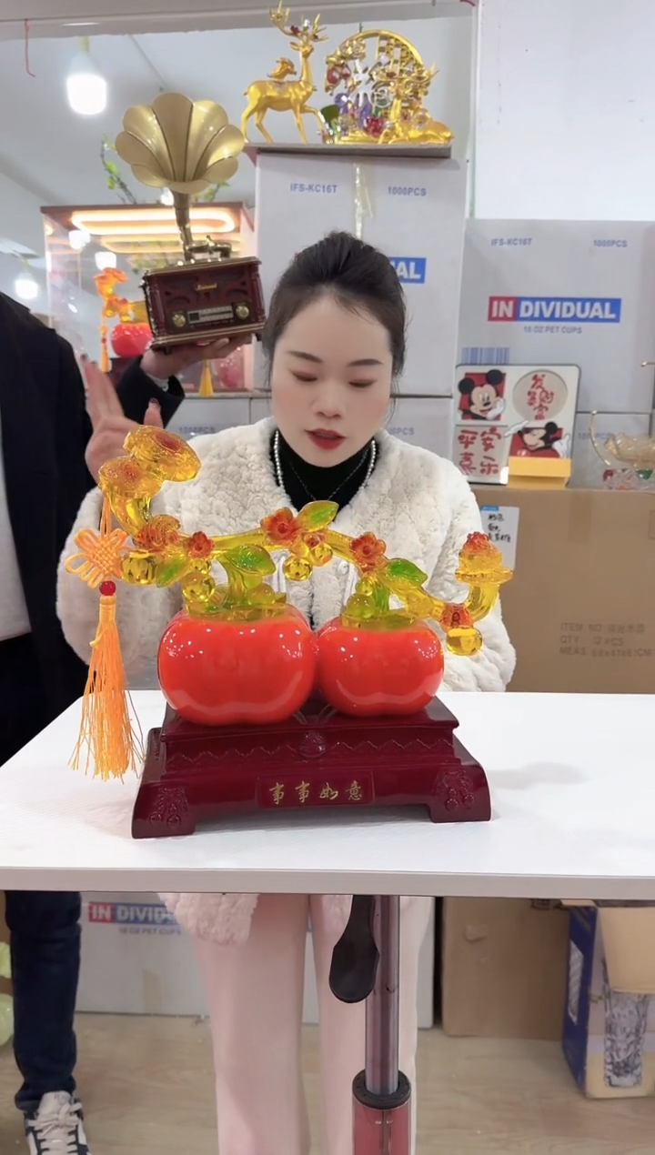 【闪购商品】无铅玻璃甄选花器-w-早35