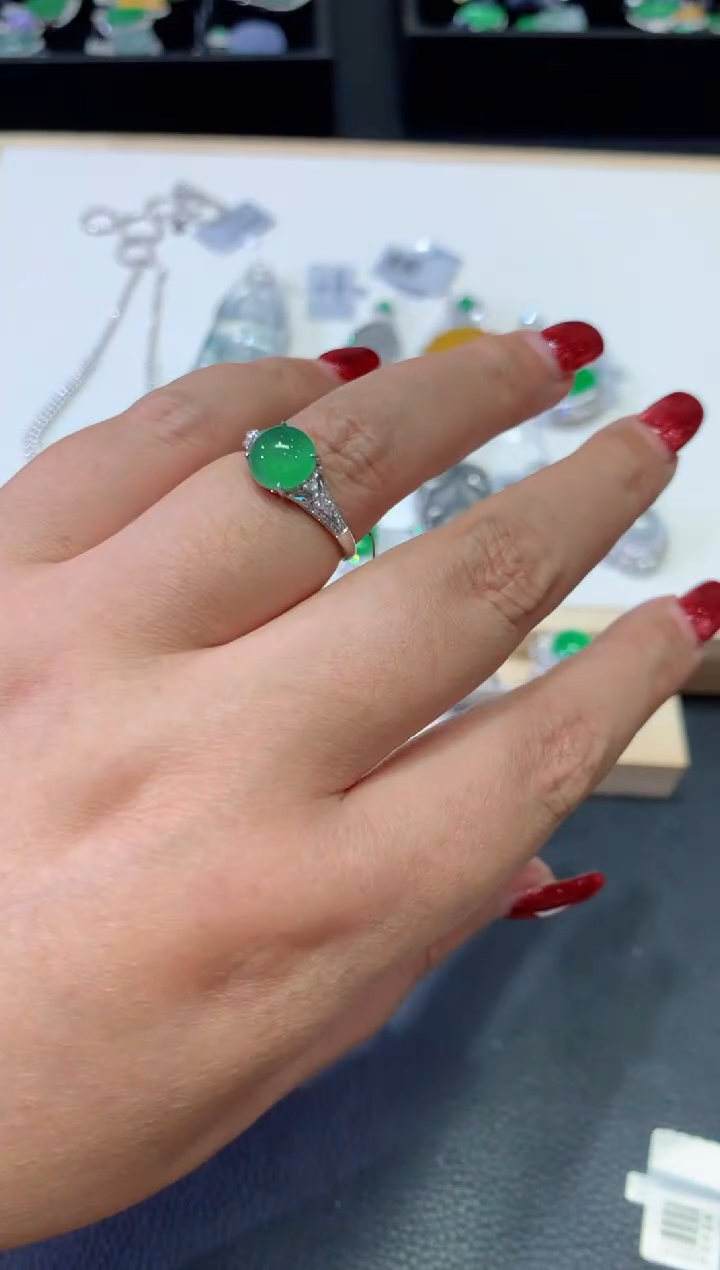 【闪购商品】翡翠颈饰18K金镶嵌团购20