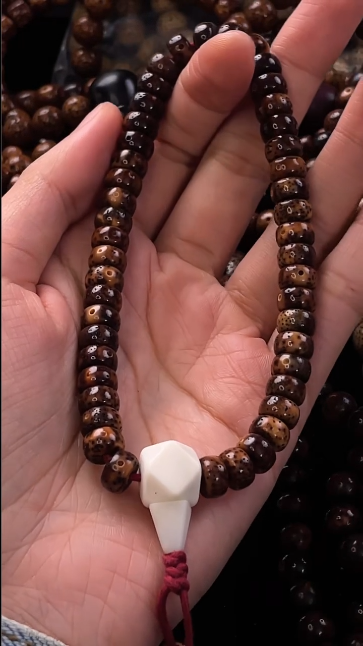 手串星月菩提精工级中珀花皮药片9*5手持