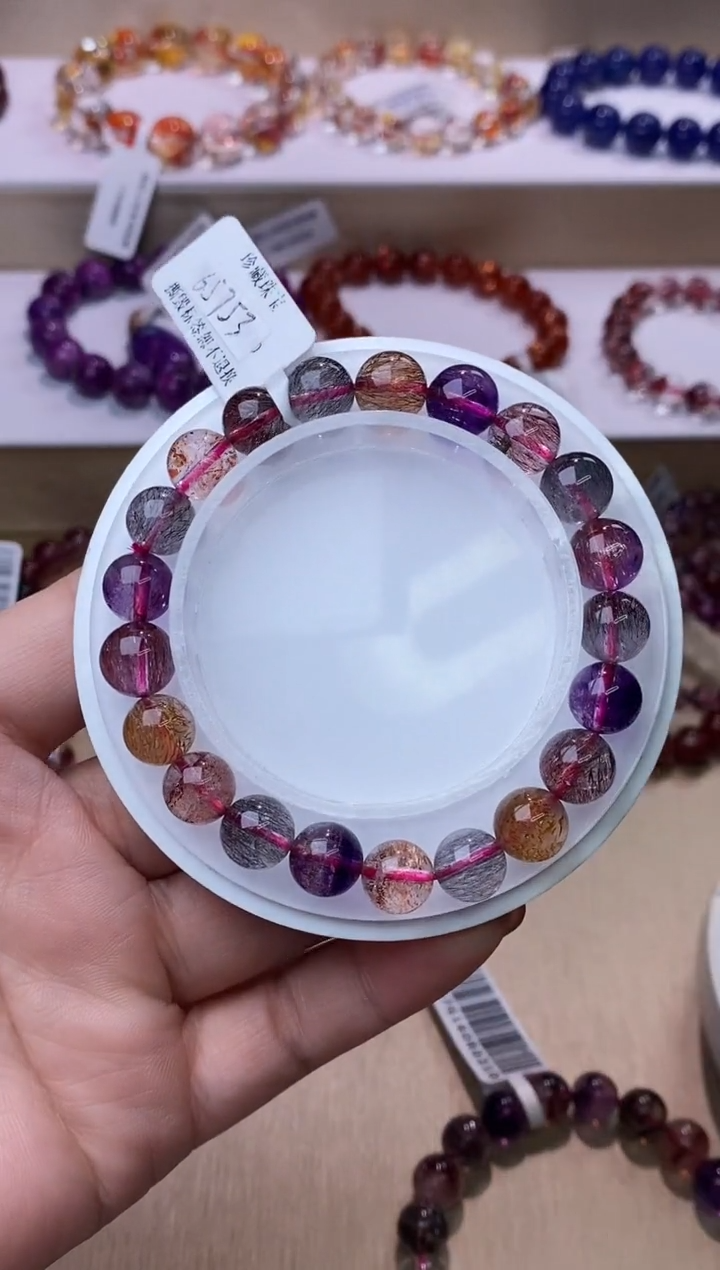 【闪购商品】水晶手链未镶嵌黑加仑超七9m+