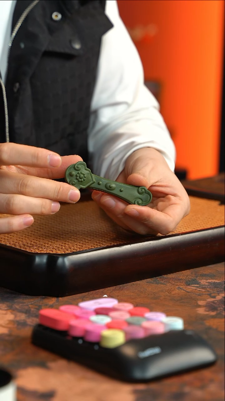 4如意笔架 民国绿