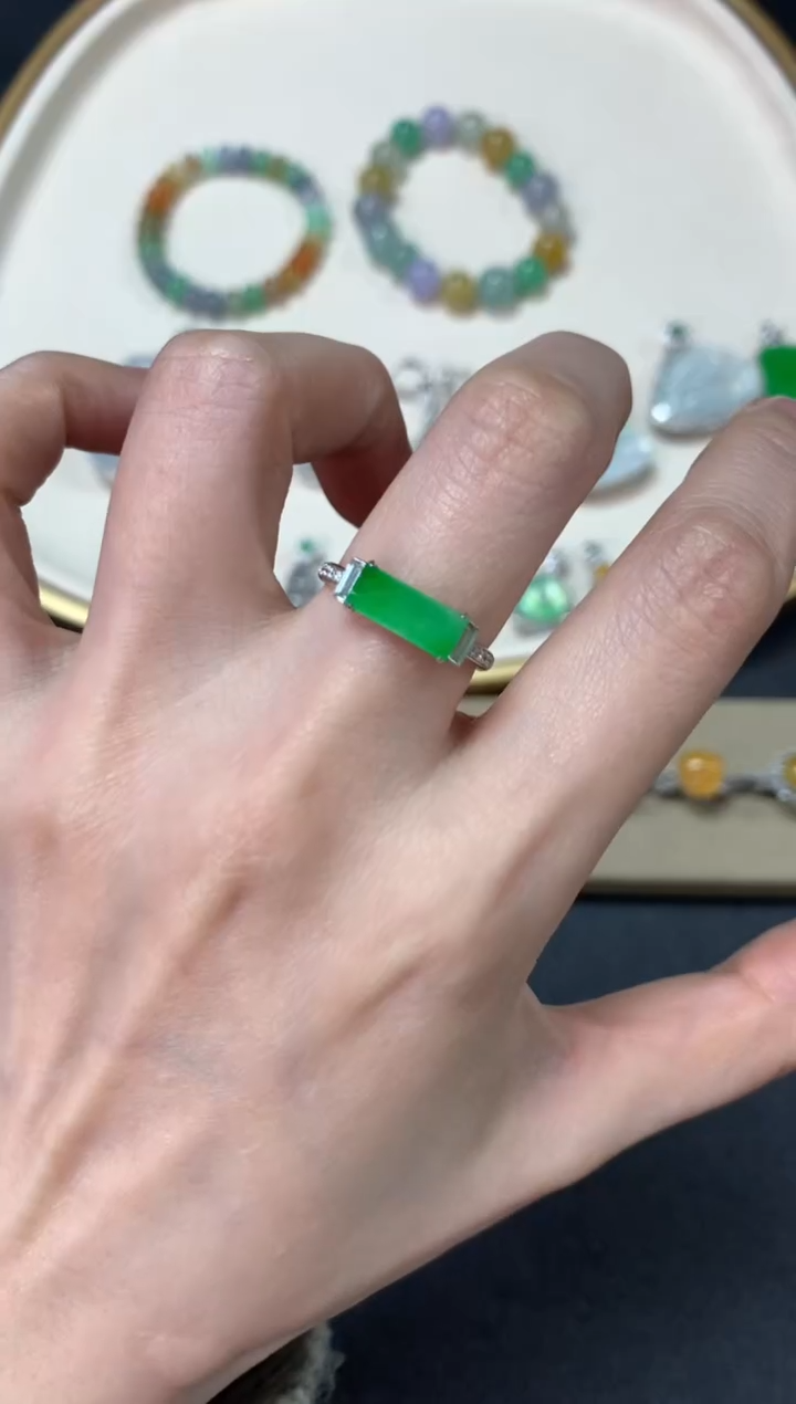 【闪购商品】翡翠戒指18K金镶嵌戒指6500