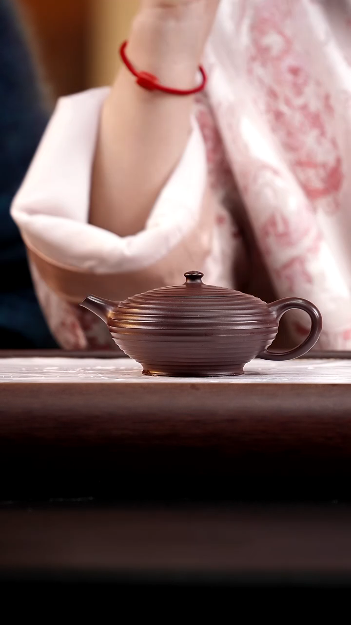 57 黄龙山紫泥大红袍扁玉170cc