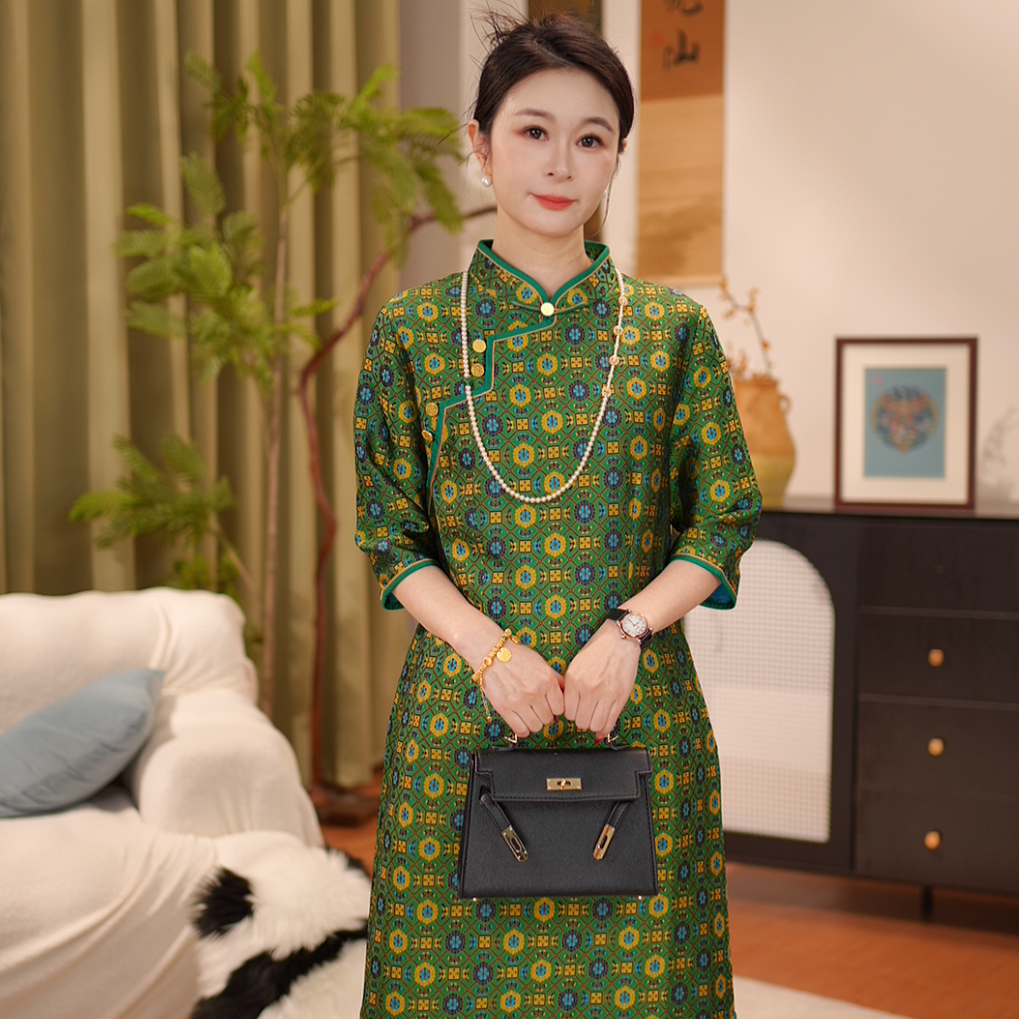 【贺贺·四达晕蝶】新中式桑蚕丝五重纬老宋锦气质旗袍秋冬