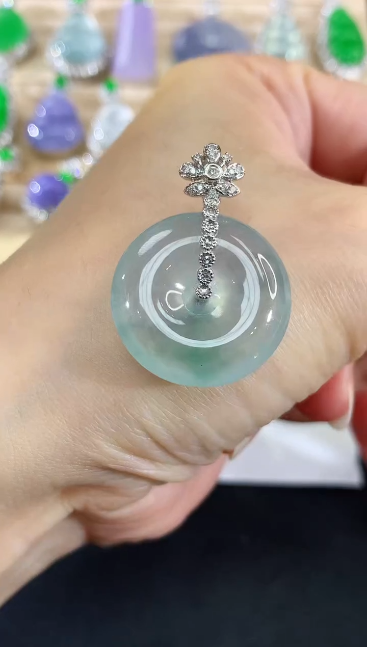 吊坠(不含链)18K金镶嵌翡翠113|11800