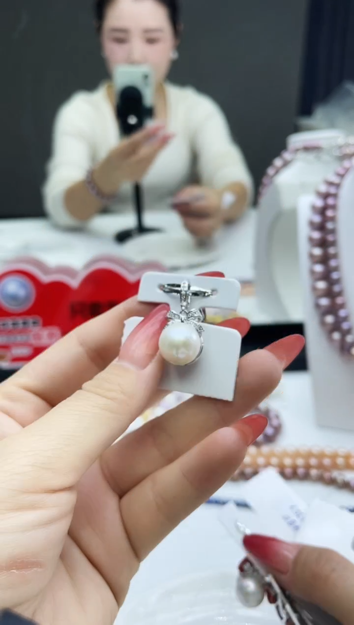 未镶嵌吊坠淡水珍珠白色系