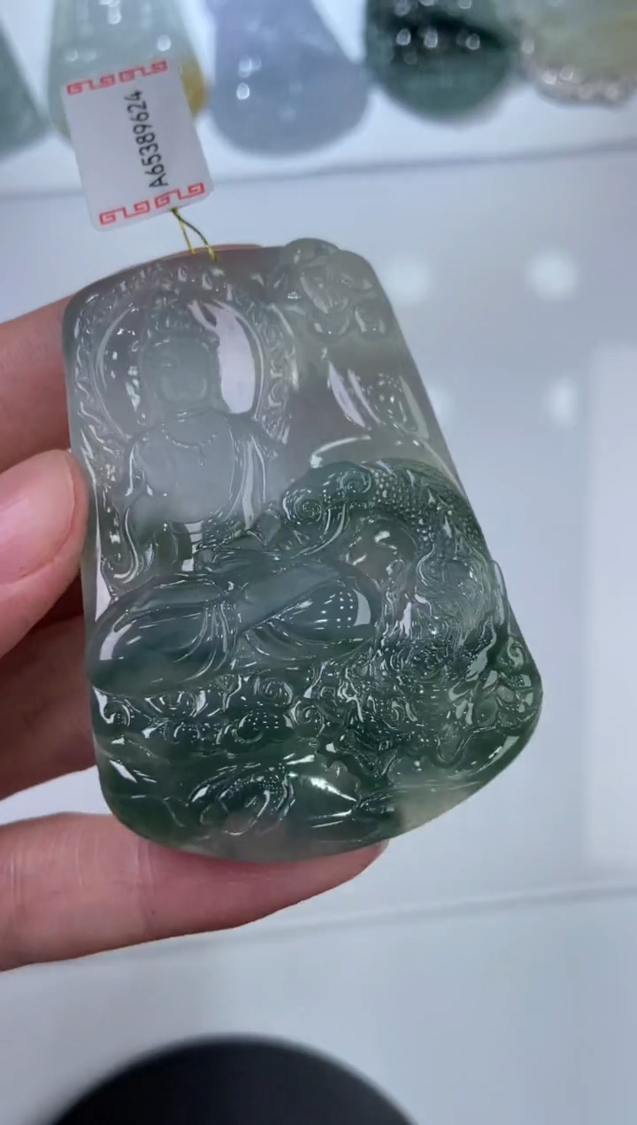 翡翠挂件未镶嵌290408    