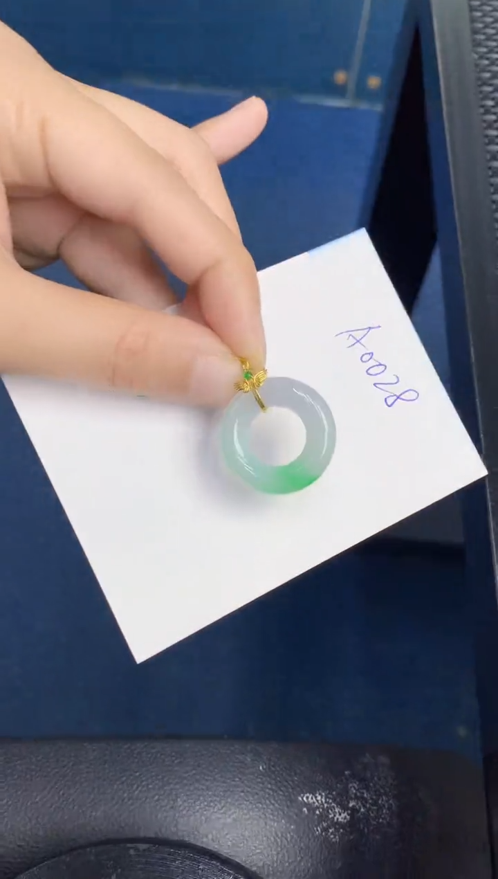 【闪购商品】翡翠颈饰18K金镶嵌000000000