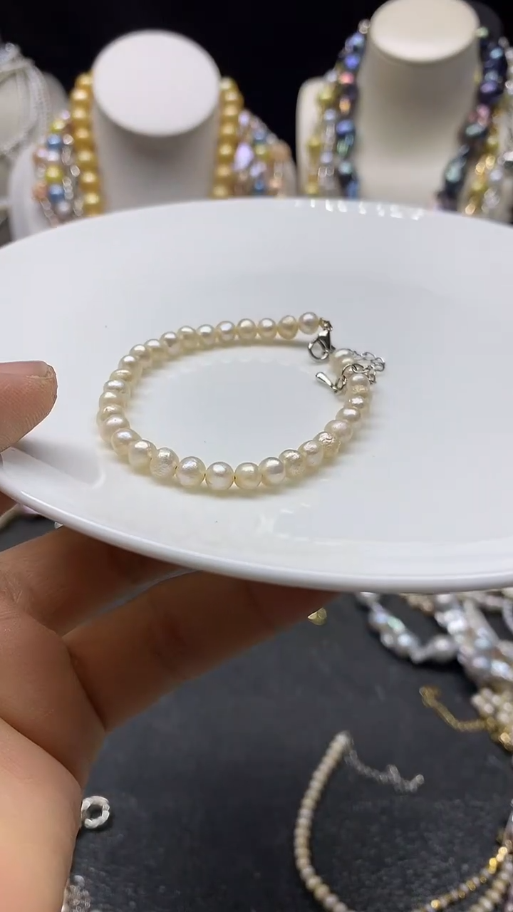颈饰未镶嵌淡水珍珠多人手链 