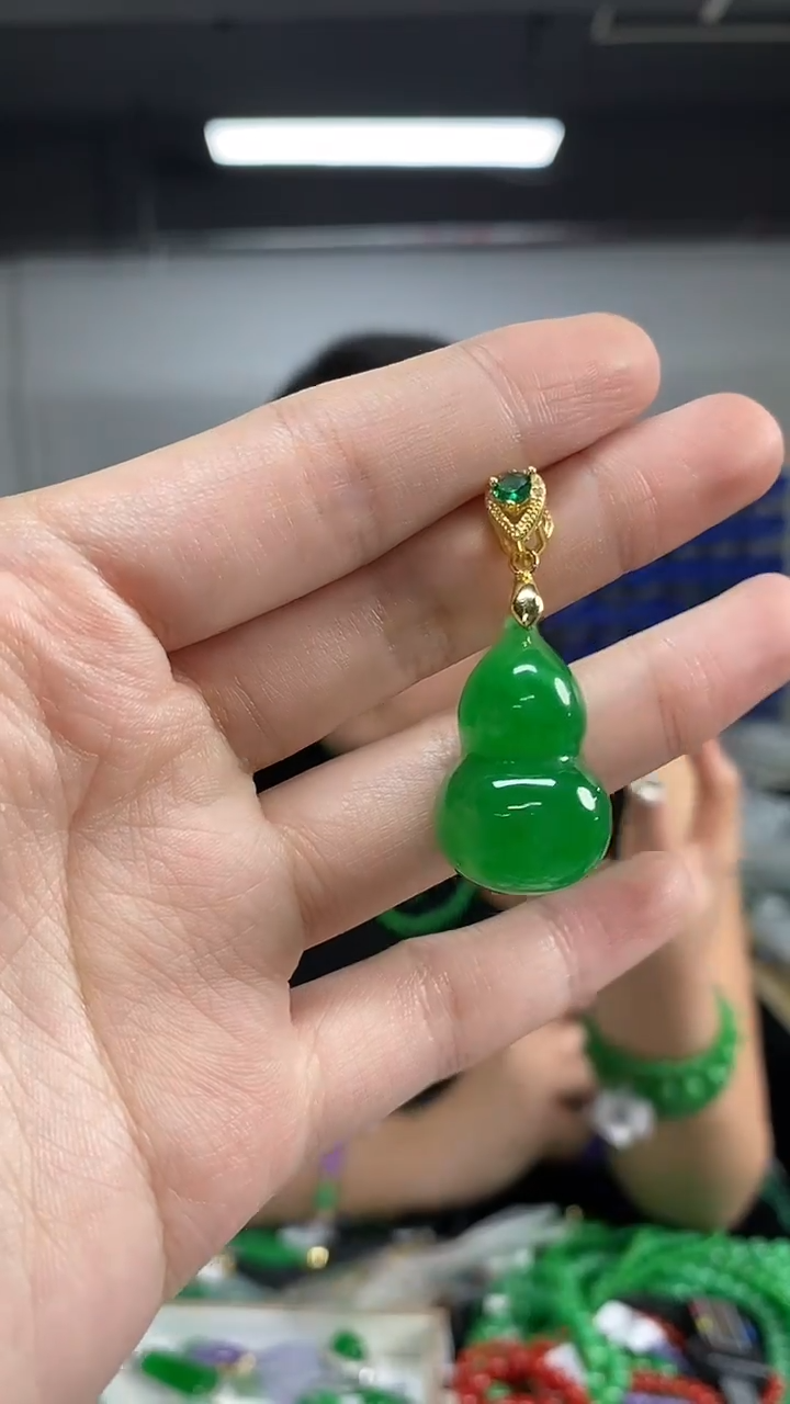 颈饰未镶嵌翡翠闪购链接   多样性发其一颜色微差·