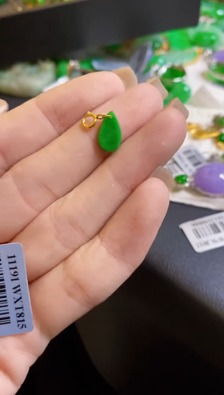 【闪购商品】定制翡翠18K金镶嵌吊坠