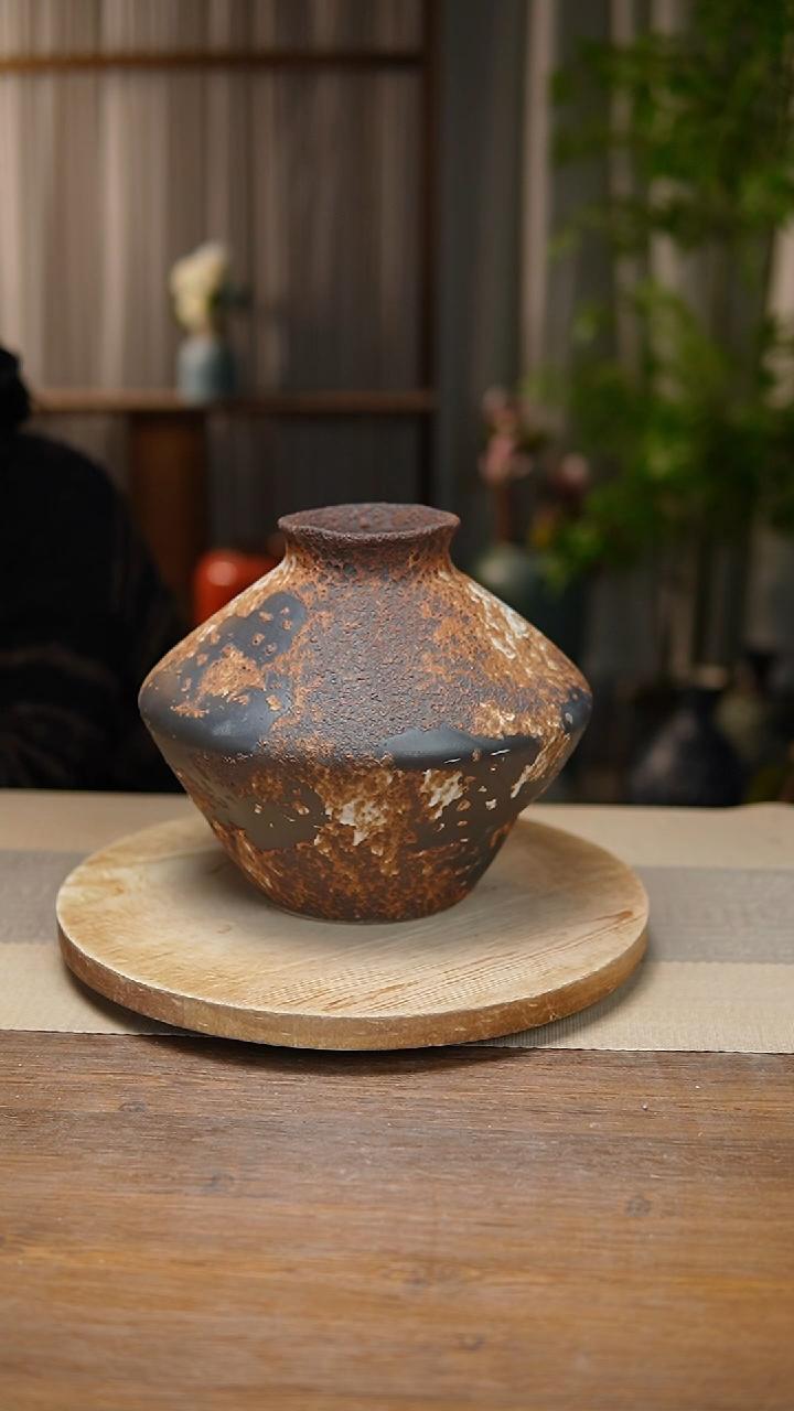 【闪购商品】陶瓷   花器诧寂棕飞碟