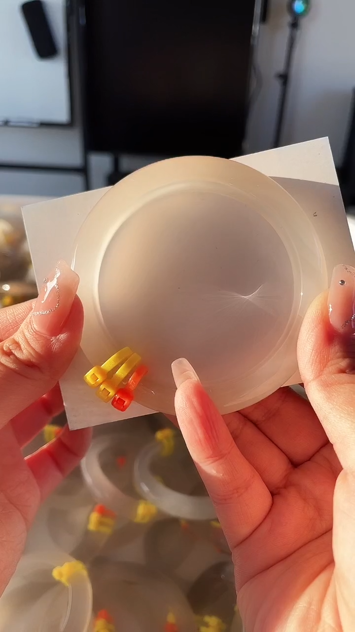 【闪购商品】玛瑙/玉髓手镯合金高冰天然玛瑙冰种玉髓手镯58