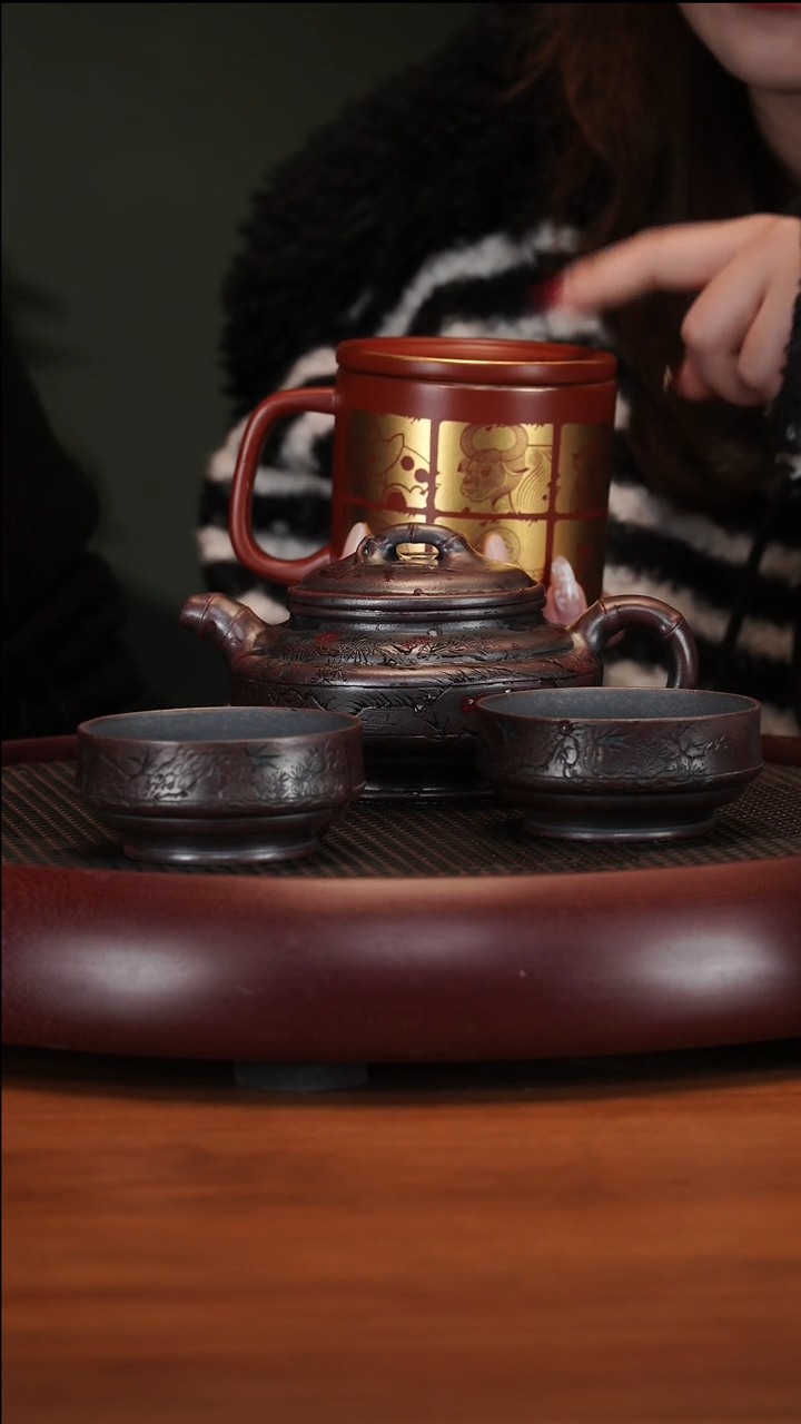 【闪购商品】紫砂茶壶2-38XXW双线竹鼓套组赤铁泥300c