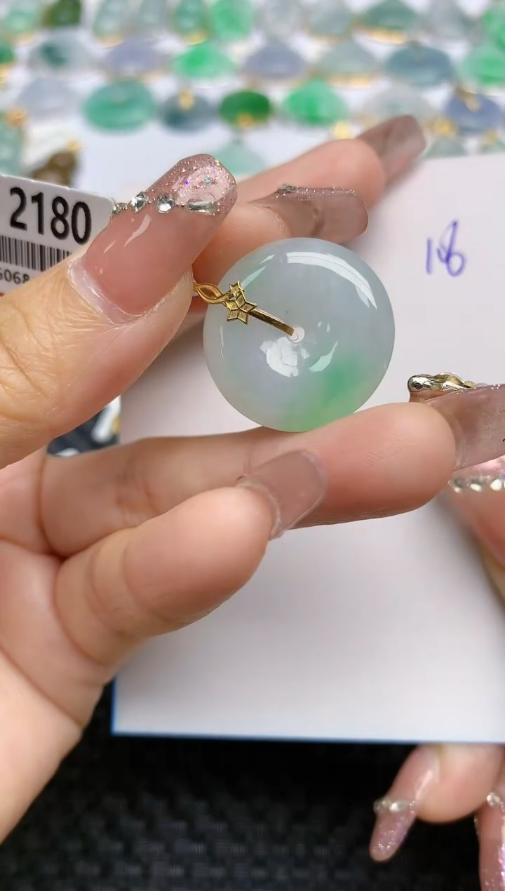 【闪购商品】翡翠颈饰18K金镶嵌天然A货翡翠 106