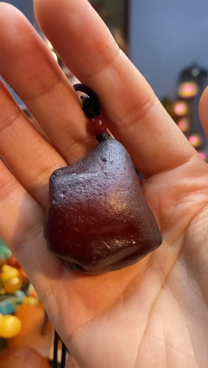 琥珀颈饰未镶嵌吊坠