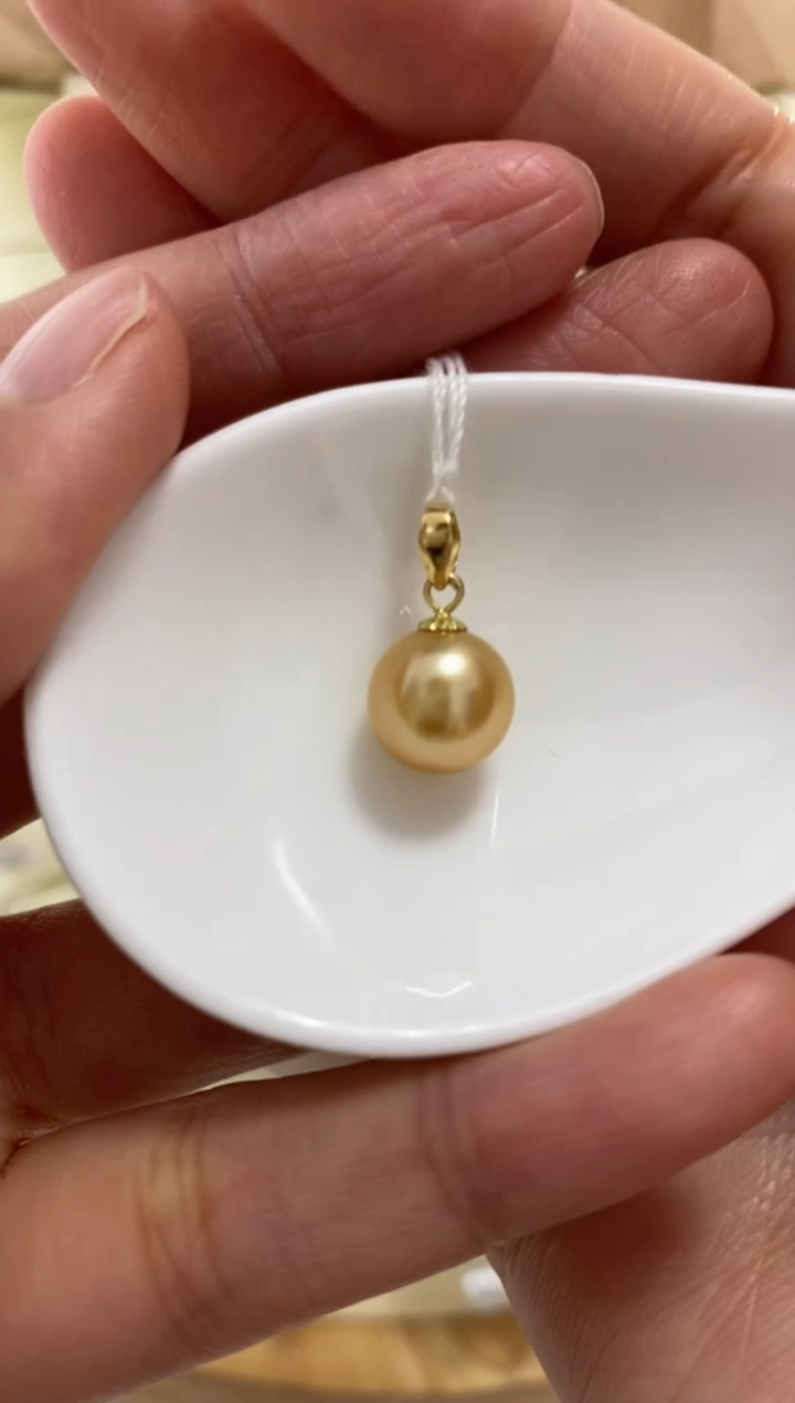 【闪购商品】海水珍珠吊坠(赠链)18K金镶嵌金珠