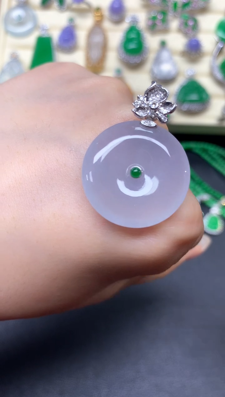 【闪购商品】翡翠吊坠(不含链)18K金镶嵌吊坠|2600+260