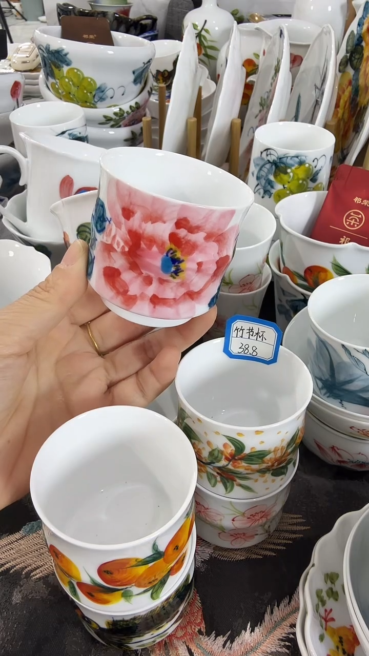 摆件陶瓷景德镇高温瓷（竹节杯）