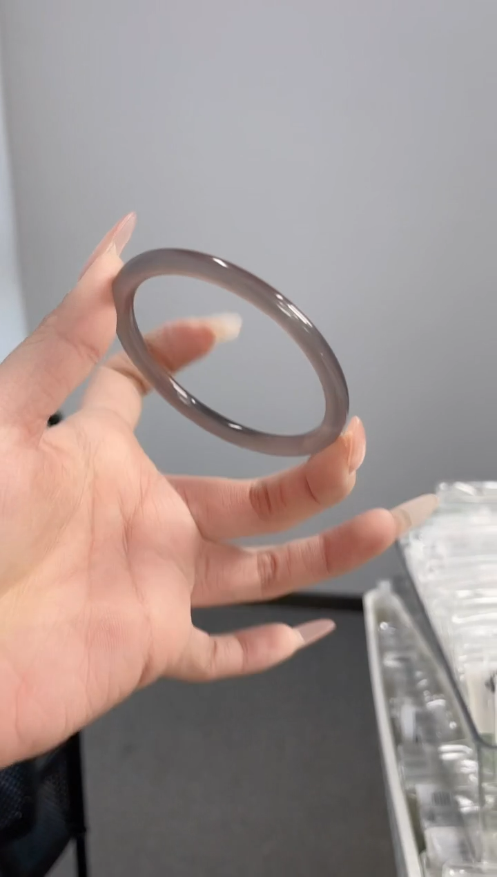 【闪购商品】玛瑙/玉髓手镯未镶嵌55-56圈