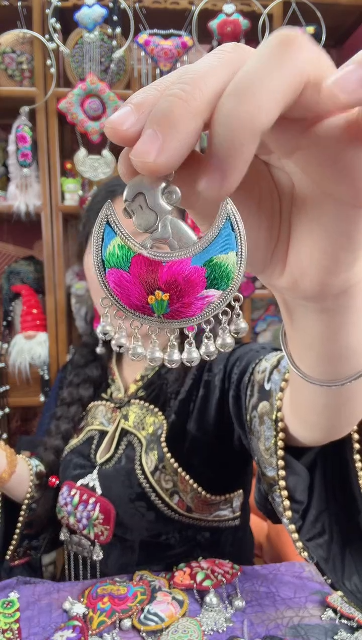 刺绣项链26甜甜家