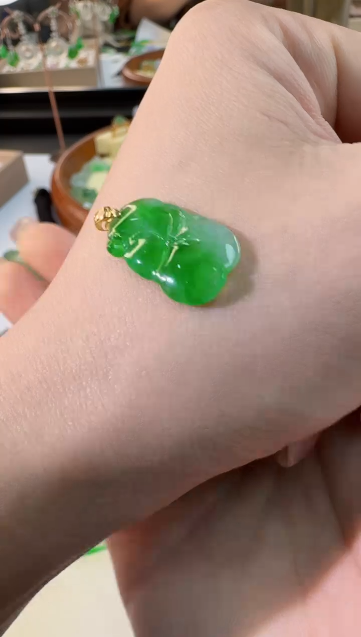 【闪购商品】翡翠颈饰18K金镶嵌缅甸翡翠A货挂件