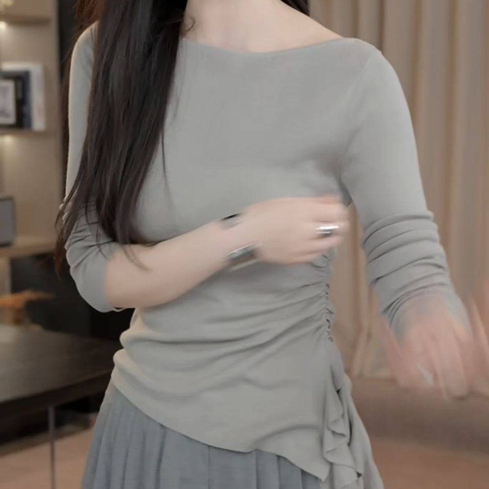 改良版一字领侧边荷叶边抽皱开叉长袖针织衫