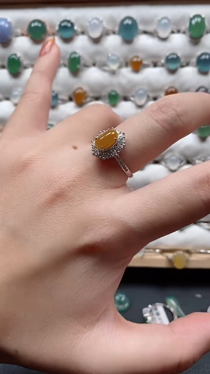 【闪购商品】翡翠戒指银S925镶嵌一物一证一礼盒