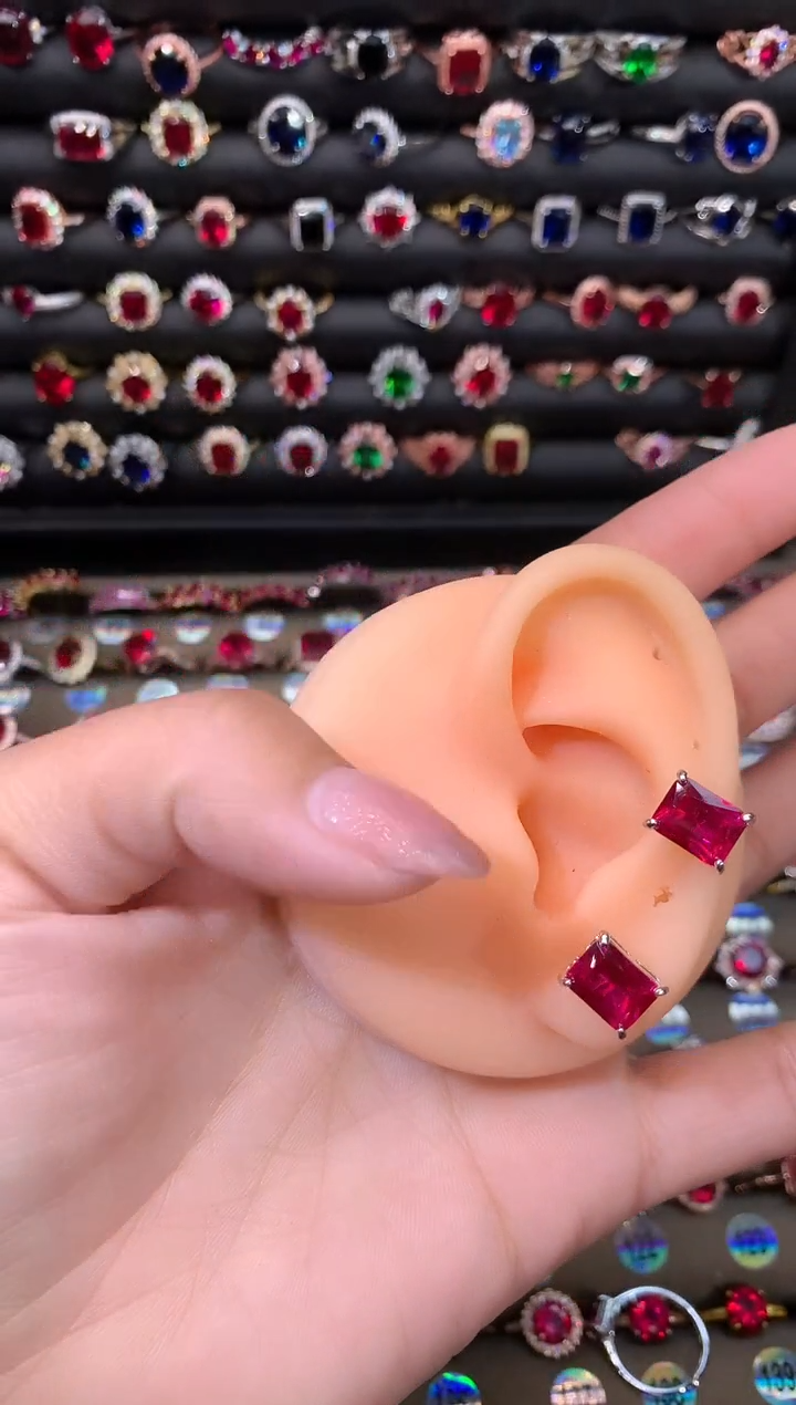 【闪购商品】红宝石耳饰银S925镶嵌79白