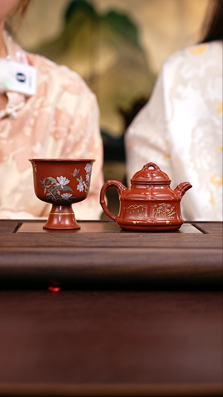 茶壶紫砂《六方隐角竹鼎洒金》大红袍 130cc+花神杯一个