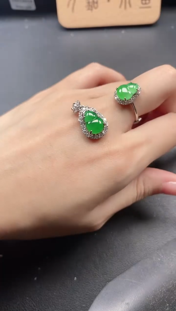 银S925镶嵌戒指翡翠51151