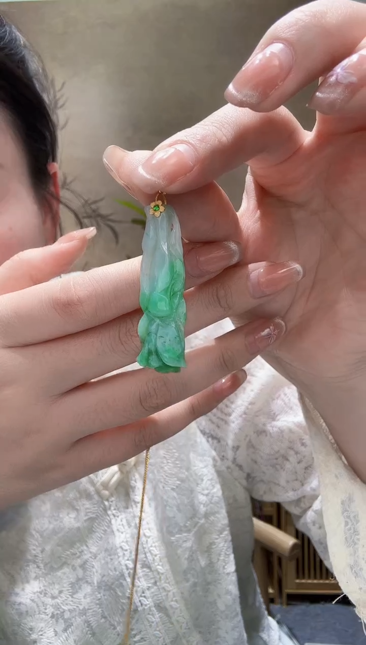 翡翠未镶嵌颈饰吊坠