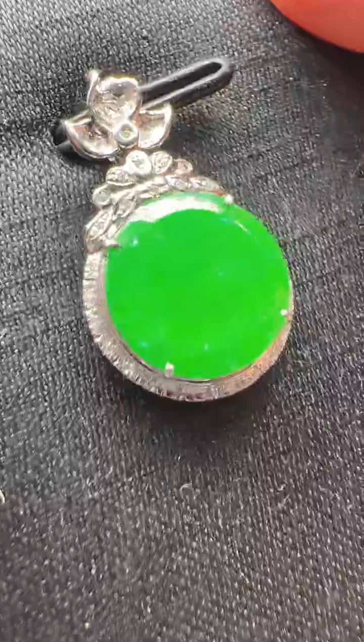 【闪购商品】翡翠吊坠(不含链)18K金镶嵌多样性团购发一件
