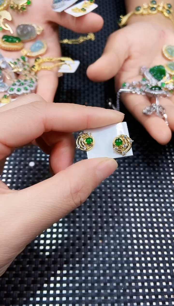 【闪购商品】翡翠耳饰未镶嵌111111111