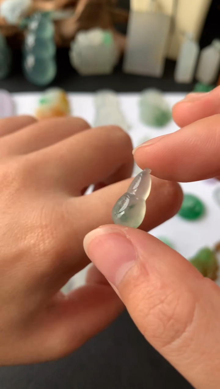 【闪购商品】定制翡翠未镶嵌翡翠