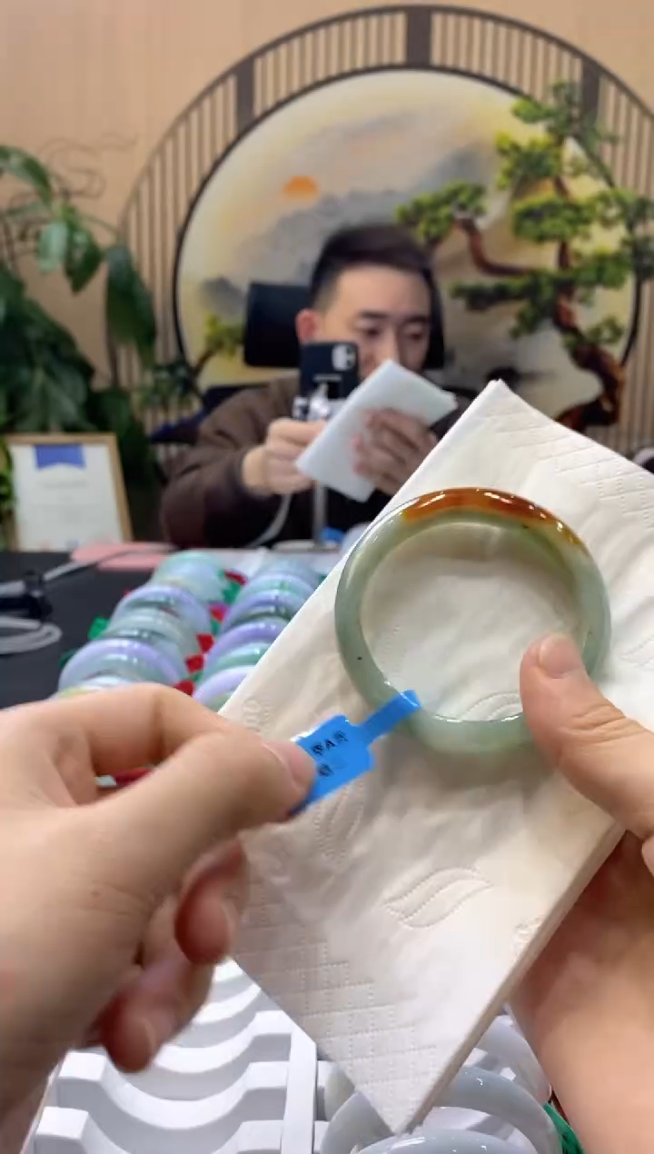 【闪购商品】翡翠手镯未镶嵌000010304