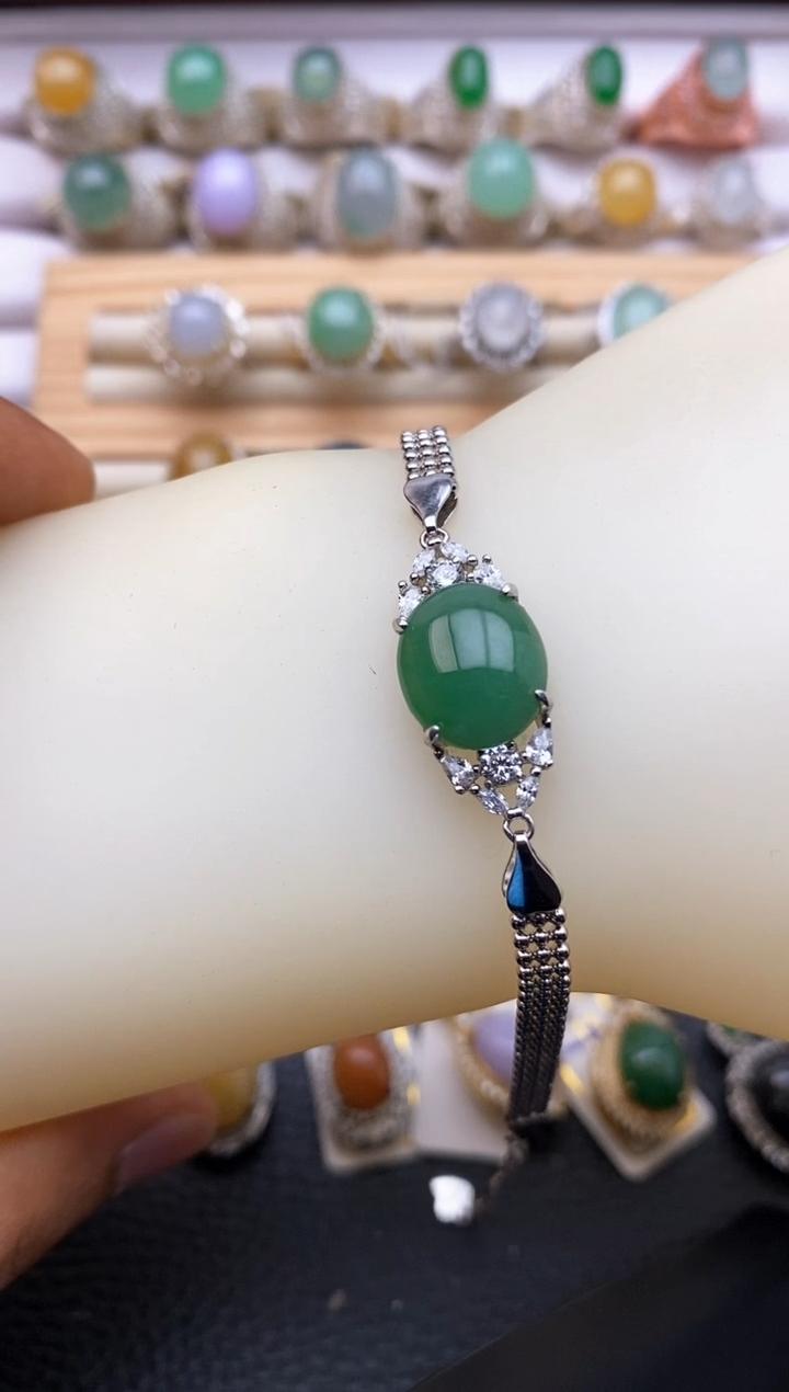 【闪购商品】翡翠手链银S925镶嵌2156