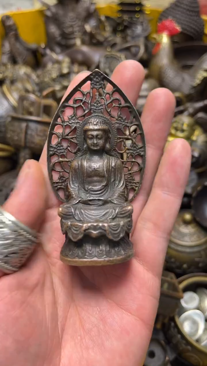 精美铜器，点击下单