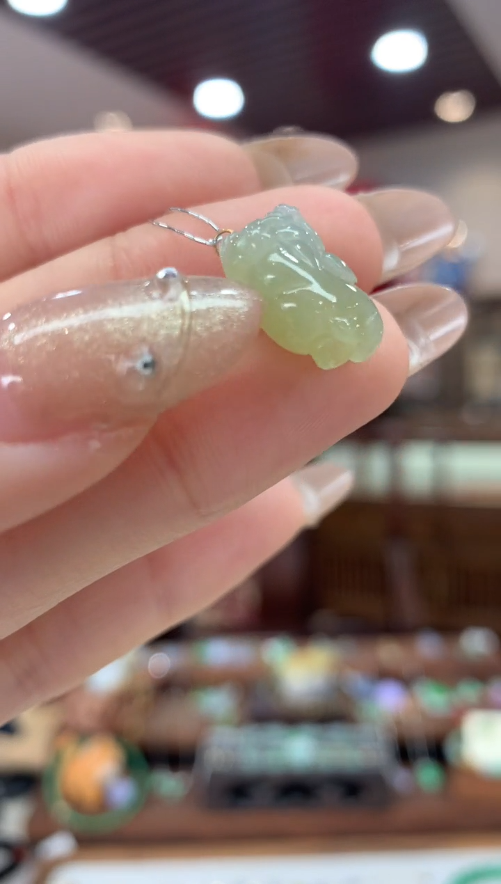 【闪购商品】翡翠吊坠(不含链)18K金镶嵌貔貅