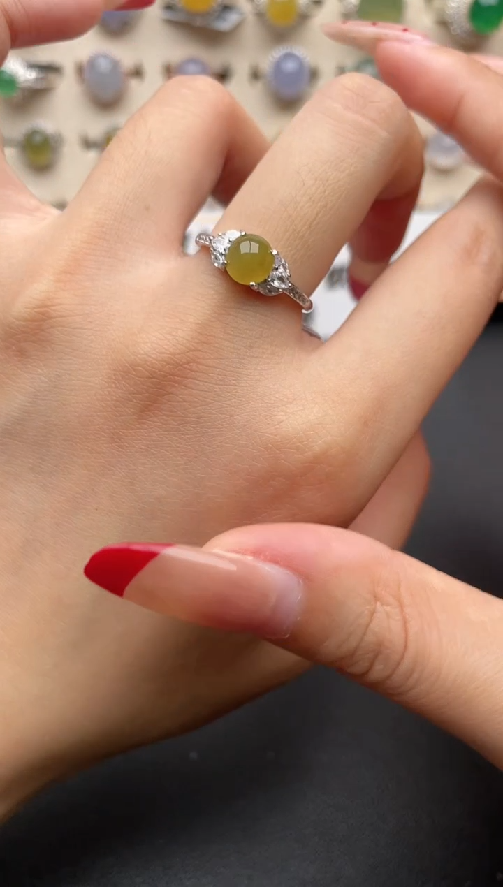 【闪购商品】翡翠戒指银S925镶嵌一物一证一礼盒