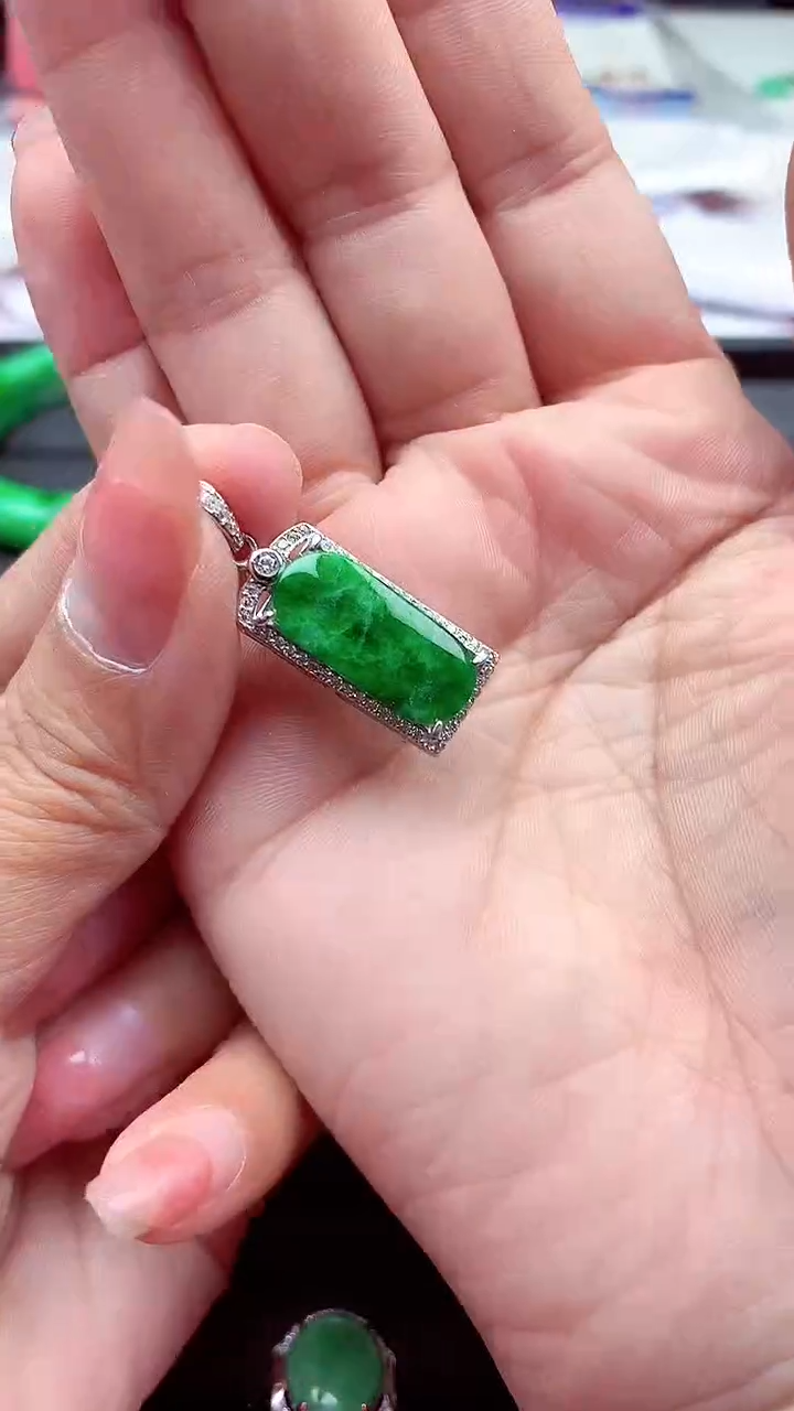 【闪购商品】翡翠颈饰银S925镶嵌颈饰