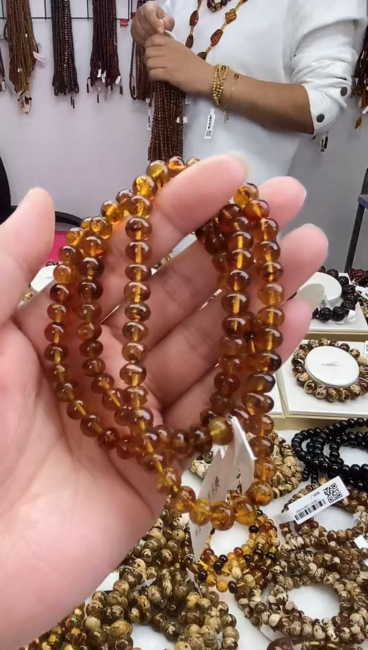 琥珀颈饰未镶嵌7琥珀